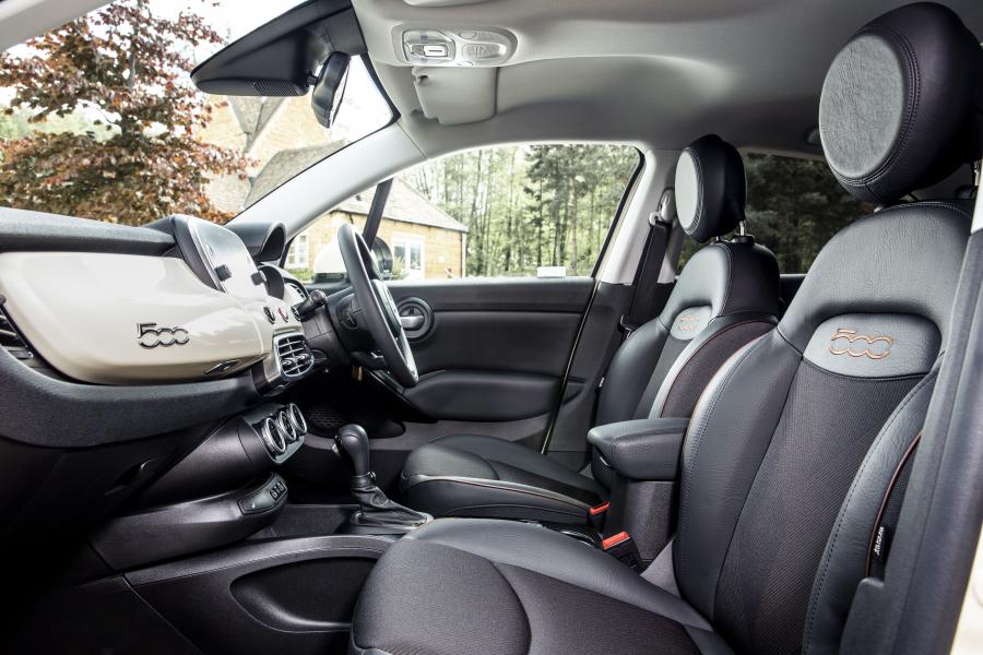 Интерьер Fiat 500X Cross (334) 2018 года  (UK) (фото 47 из 47)